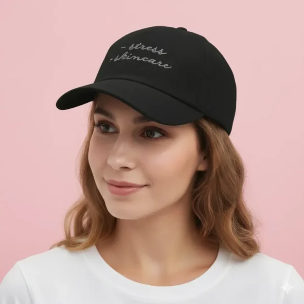 cappellino nero ricamato regolabile